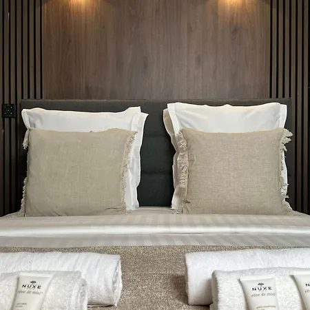 Apartment Louvre - Premium Near The Marais For 4 Paris
